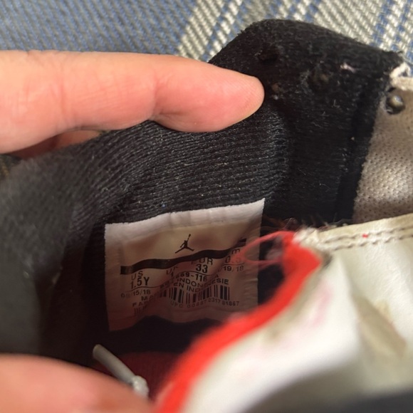 Nike Air Jordan 4 Retro White Black Crimson - Picture 5 of 8